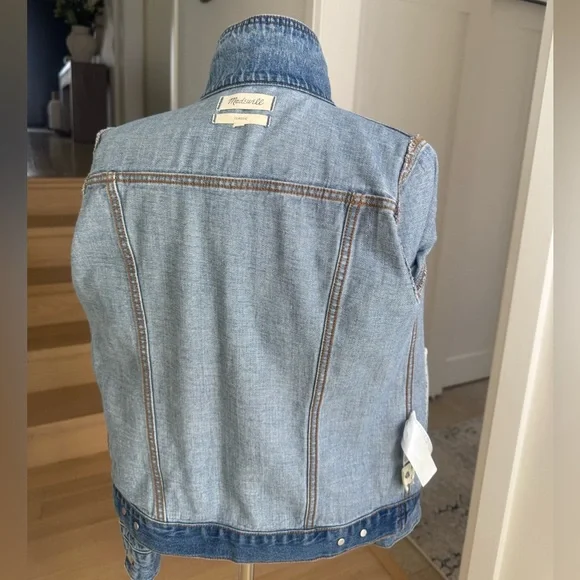 Madewell Denim Jacket Classic Wash – Size M - Picture 5 of 6